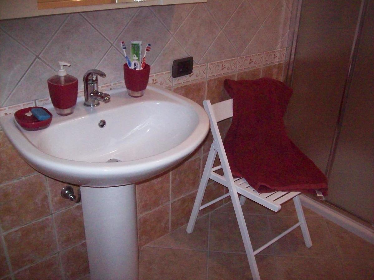 B&B Kazakova Domusnovas Dış mekan fotoğraf